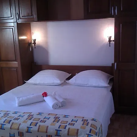 Pansion Ivana Baska Voda Room photo