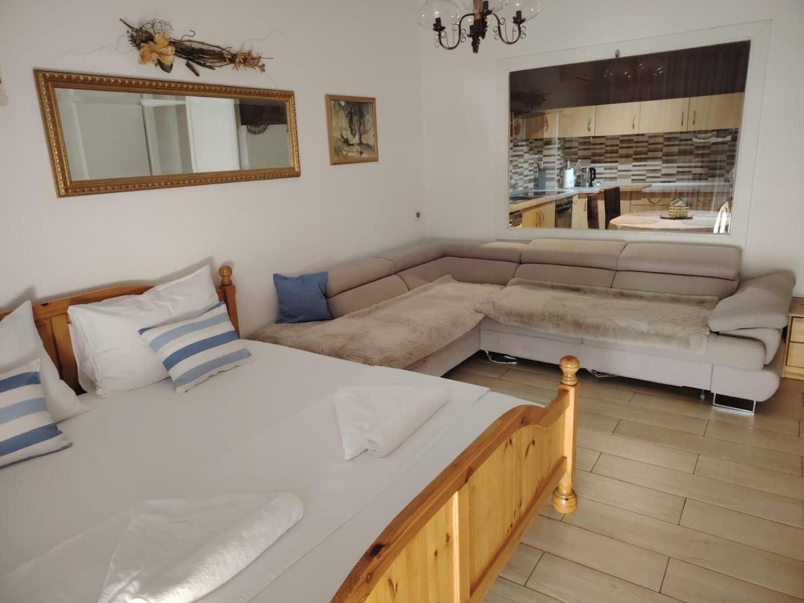 Pansion Ivana Apartment *